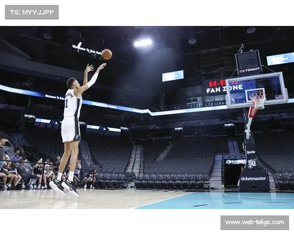 马刺加时击败雷霆，文班亚马35分15篮板统治内线