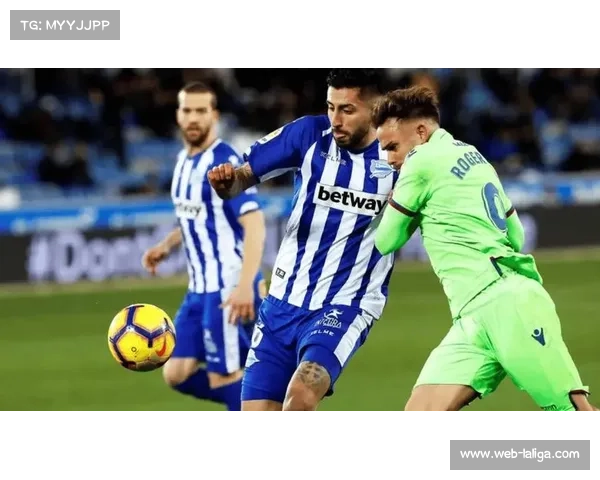 比利亚雷亚尔3-1客胜埃尔切，莫莱罗闪击助球队升至西甲第三